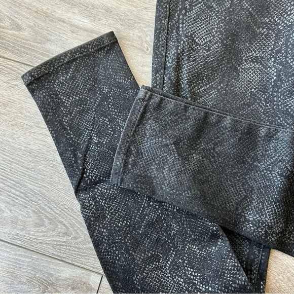 J Brand Snakeskin Matte Boa  Leggings - Picture 6 of 13
